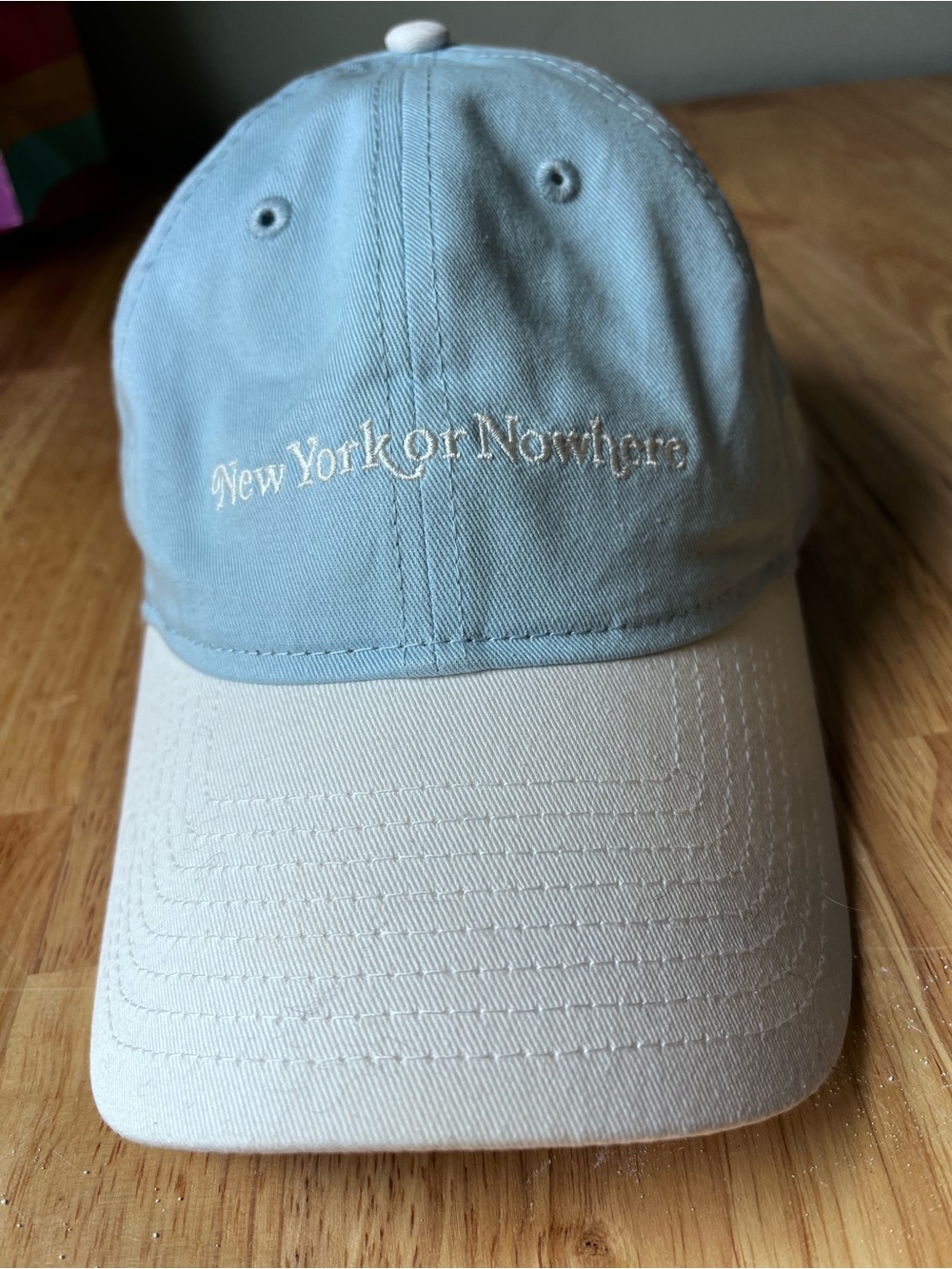 New York Or Nowhere x Yankees Embroidered Two-Tone Cap - Light Blue & Cream